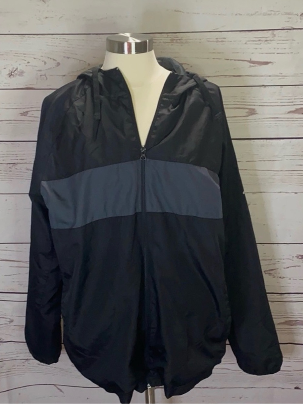 VTG Starter Black zip up windbreaker Large 42-44 VINTAGE